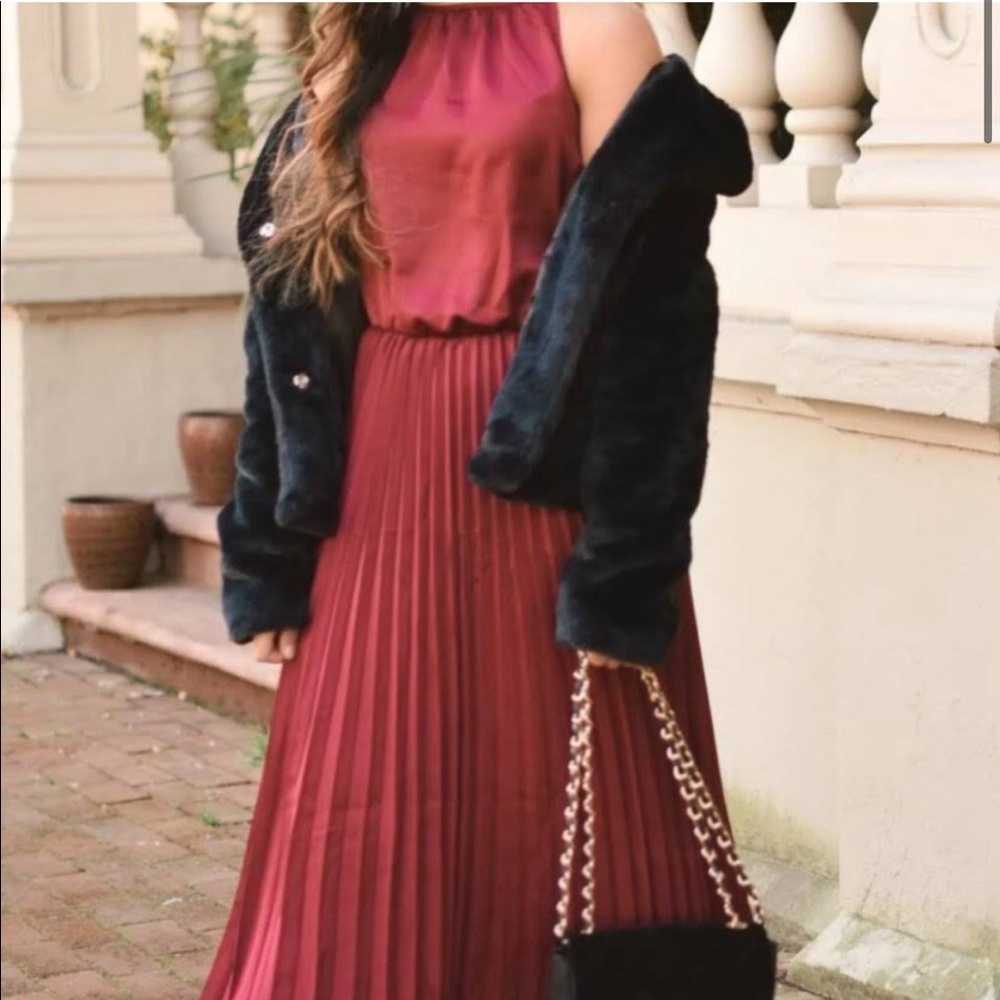 New Francesca’s Sleeveless Mi Ami Burgundy Dress